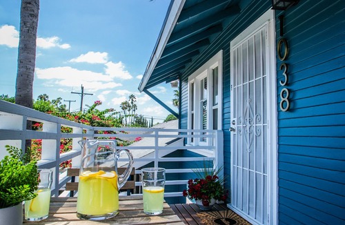 Willmore Apartment | Pet-Friendly Stay, Mins to Beach, Conv Ctr + Prkg