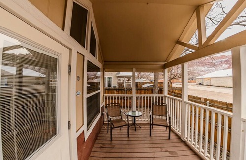 Moab House | Pet-Friendly Tiny Home Near Arches | Sleeps 6 | Mountain Views | Mesa Arch