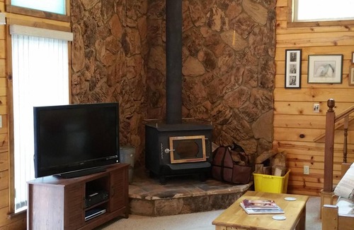 Long Barn Cabin | PinecrestAreaRentals #1 Labor day book 2 nights/ask get 3rd night free.