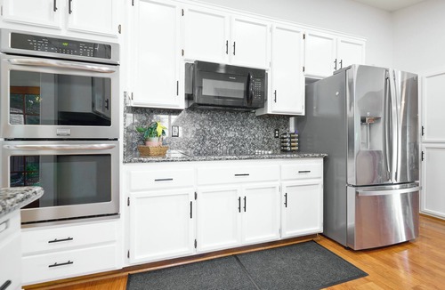 Pleasanton House | Pleasanton Gem: Entire House 4 Beds/Bonus RM! Convenient to BART & Shopping!