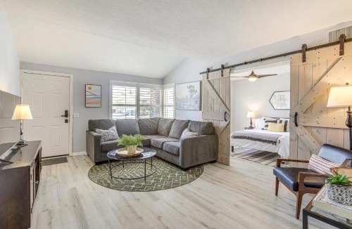 Palm Springs House | Pool Access and Mtn Views Palm Springs Retreat!