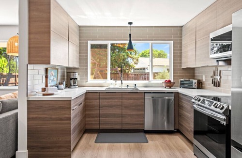 Sonoma House | Pool & Spa | Family-Friendly | Near Sonoma Plaza | 4BR, Sleeps 8