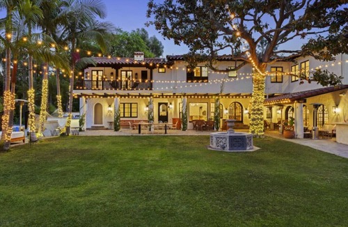 The Flats House | Prestigious BH Spanish Villa w/Pool, Jacuzzi, BBQ