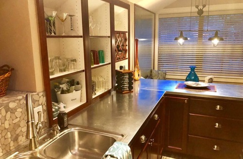Southwest Bend Condo | Private Chalet Near Old Mill-Music