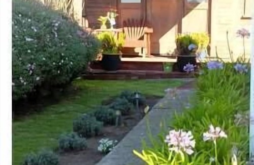Mendocino Cottage | Private Cozy Cottage In The Heart Of Mendocino Village