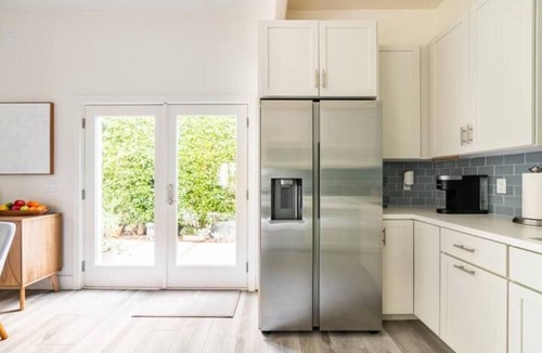 East San Roque House | Private Guest House - Central Location - Dog Friendly - Full Kitchen