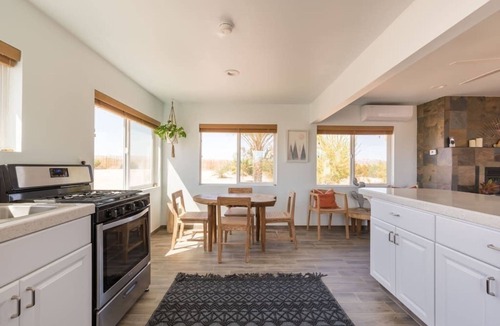 Wonder Valley House | *Private Hot Springs* Palo Verde House