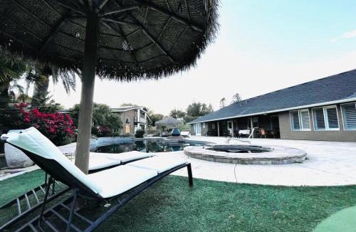 Oakhurst House | Private mountain retreat with pool and mini-golf