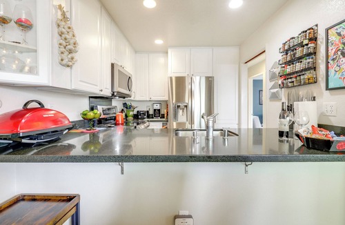 Sonoma Condo | Private Patio & Workspace: Quiet Sonoma Condo!