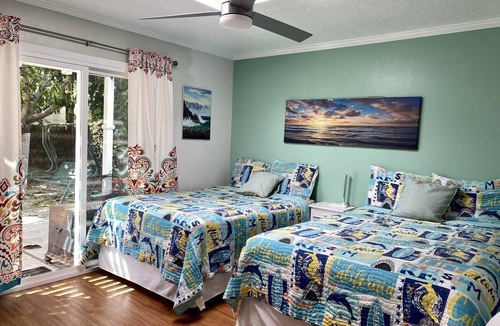 Costa Mesa Resort | Private room ∙ 2 guests