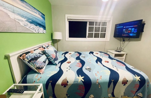 Costa Mesa Resort | Private room ∙ 2 guests