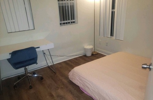 Downtown Los Angeles House | Private Room 3/3 near DTLA and USC hospital