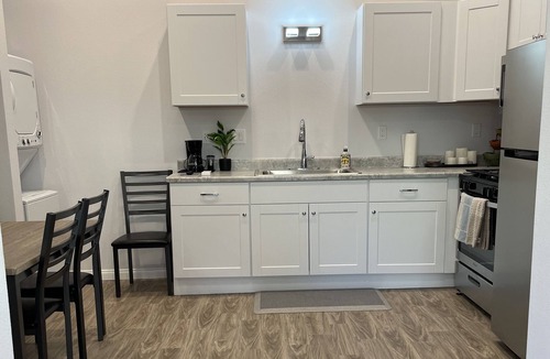 Canyon Country Apartment | Private Studio w/ full bath, kitchen, and laundry