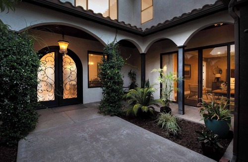 Canoga Park Villa | *Private Water Park* Hidden Cave! Outdoor Ktchn!