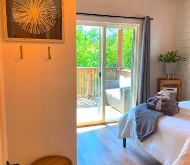 Forestville House | Private Wine Country-River Bungalow! Sunny Treetop Views - Pets Stay Free