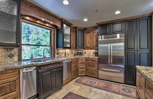 Snowbird Cabin | Provo Canyon Cabin 'Treehouse' w/Mountain Views