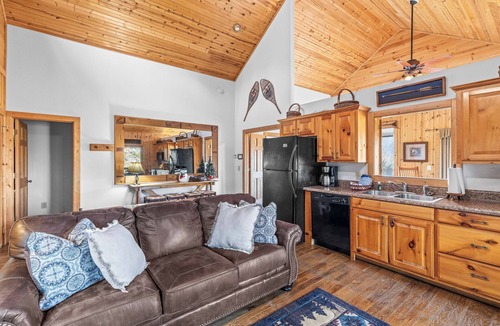 Cleveland Cabin | Purpleaire - August 10% OFF or 3rd Night Free - Ask for details!