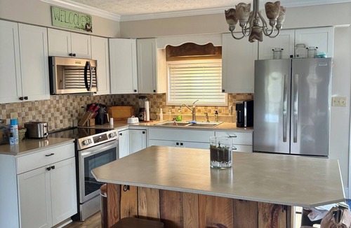 Franklin House | Quaint 2-bedroom, 1-bath house in charming Cowee Valley Franklin NC