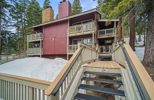 Mammoth Lakes Condo | Quaint Cottage Style 1 Bedroom 2 Bath by Village
