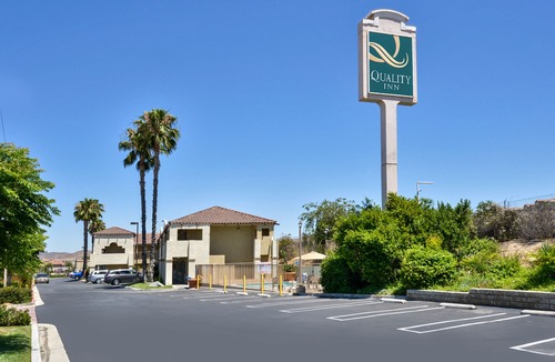 Lake Elsinore Hotel | Quality Inn Lake Elsinore