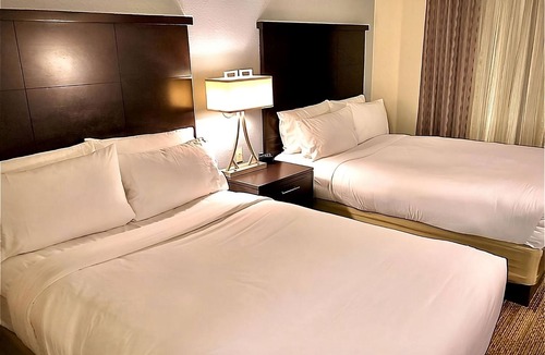 San Bruno Resort | Quick Drive from San Francisco Int’l Airport! Unit w/Full Kitchen & Free Bfast!