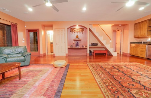 Vista House | Quiet and Tranquil Vacation Getaway w/Yoga Room. Close to Theme Parks/LegoLand.