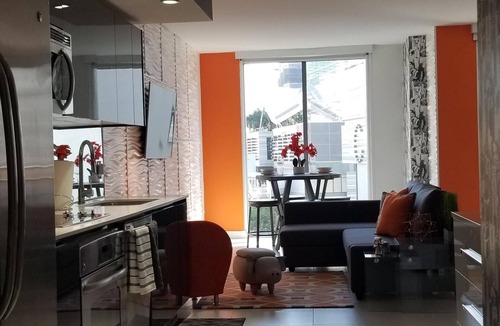 Downtown Miami Condo | QUIET CHIC & COZY CONDO HEART OF BRICKELL/MIAMI NEXT TO BRICKELL CITY CENTER