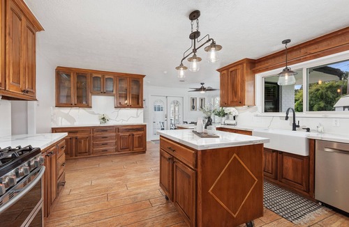 La Marque House | Quiet Country Home with several inside/outside entertainment activities to enjoy