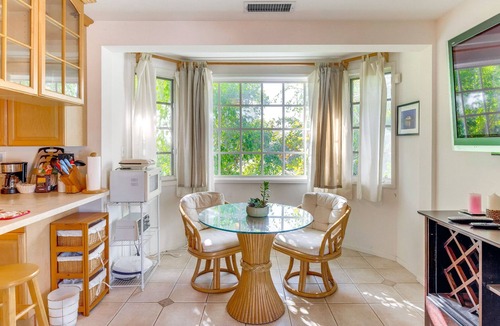 Bel Air Apartment | Quiet LA Retreat with Pool and Patio