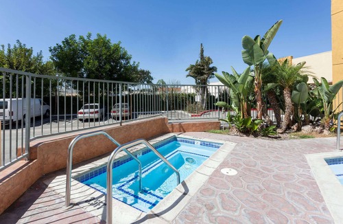 Garden Grove Hotel | Ramada Plaza by Wyndham Garden Grove/Anaheim South