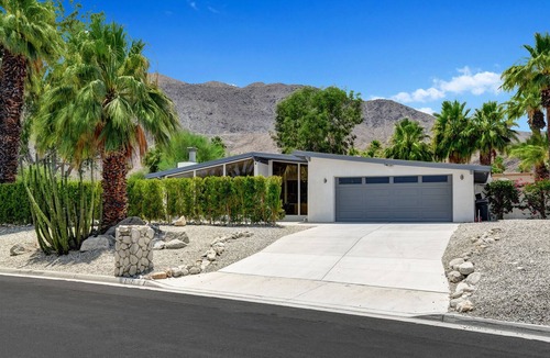 Magnesia Falls Cove House | Rancho Mirage Mid Century Gem | A Louisa Davis Property