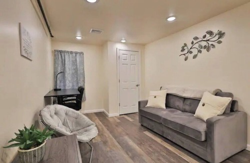 Bethel Apartment | Recently Renovated Apartment in Bethel, minutes from I-78