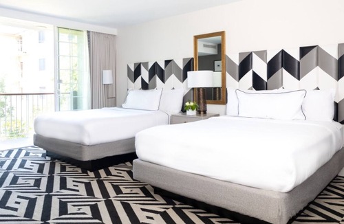 Norma Triangle Hotel | Rediscover Old Hollywood in Three Luxurious Suite! Rooftop Pool, Pet-friendly!