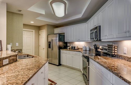 Arcadian Shores Condo | REDUCED FALL PRICES: ALL SEPTEMBER WEEKS 1800D; OCTOBER 1750D; NOVEMBER 1500D.