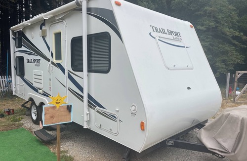 Gilroy House | Redwood RV Retreat: Trampoline, Animals & Family Fun