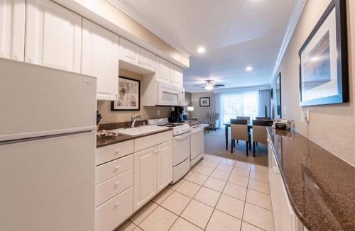 Carlsbad Village Hotel | Relaxation Retreat in Carlsbad! Outdoor Swimming Pool, Free Parking!
