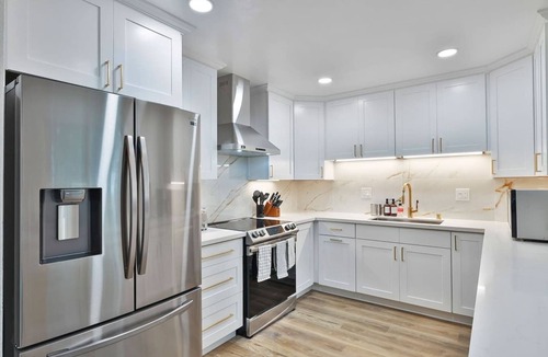 Linda Mar House | Relaxing & Peaceful 6BR Home w/HotTub/Game/Funtime
