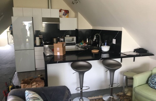 Pacific Heights Apartment | Remodeled 2-BR Pacific Heights,SF Gem with Deck in Historic 1883 Building