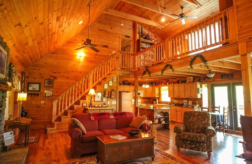 Buck Mountain Cabin | Rest Assured: Mountain View Cabin w/Hot Tub, Game Room & Fenced Dog Run!