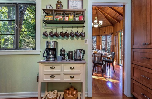 Monte Rio Villa | Rivendell ~ Lovely Riverfront Home, Classic Style with Modern Amenities