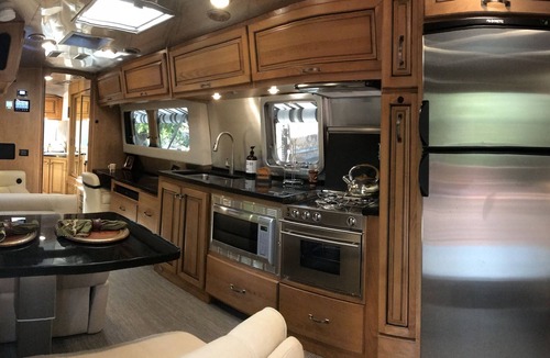 Three Rivers Cabin | RIVERFRONT Lush&Lux AIRSTREAM Cabin Stunning Views