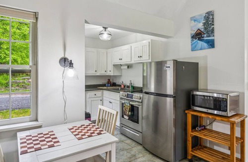 Brownsville House | Rock Haven Sugar House on a Working Farm
