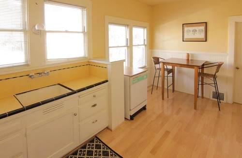 Piedmont Avenue House | Rockridge Area Craftsman BungalowWalk to College Av