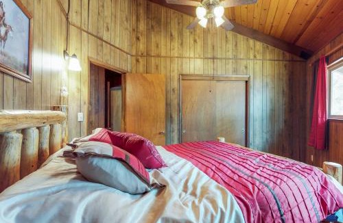 Groveland House | Rustic Retreat