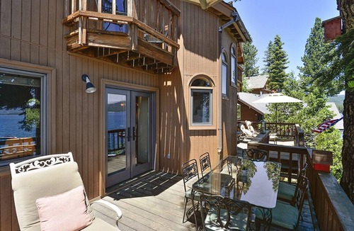 Ridgewood House | Rygh Lakefront by Hauserman Rentals