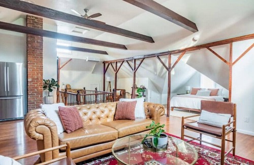 Midtown Sacramento Apartment | Sac City Loft