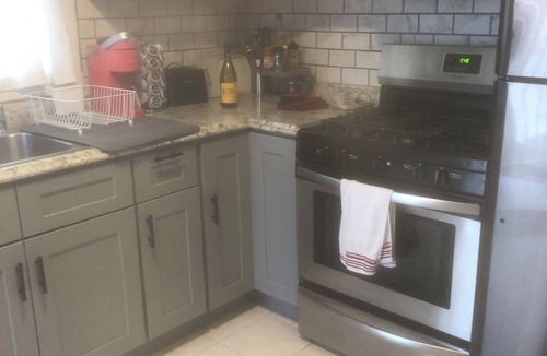 North and East Apartment | Safe & Secure Studio Apartment @ San Francisco Bay Area - Richmond, CA n