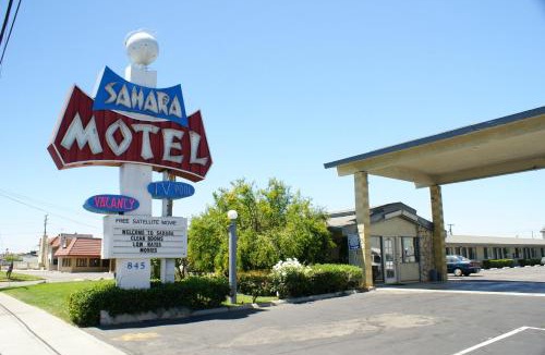 Southwest Anaheim Hotel | Sahara Motel