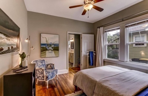 San Marco House | San Marco Updated Bungalow-Minutes from Downtown