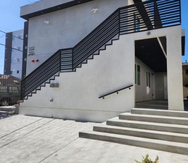 Koreatown House | San Marino guest house